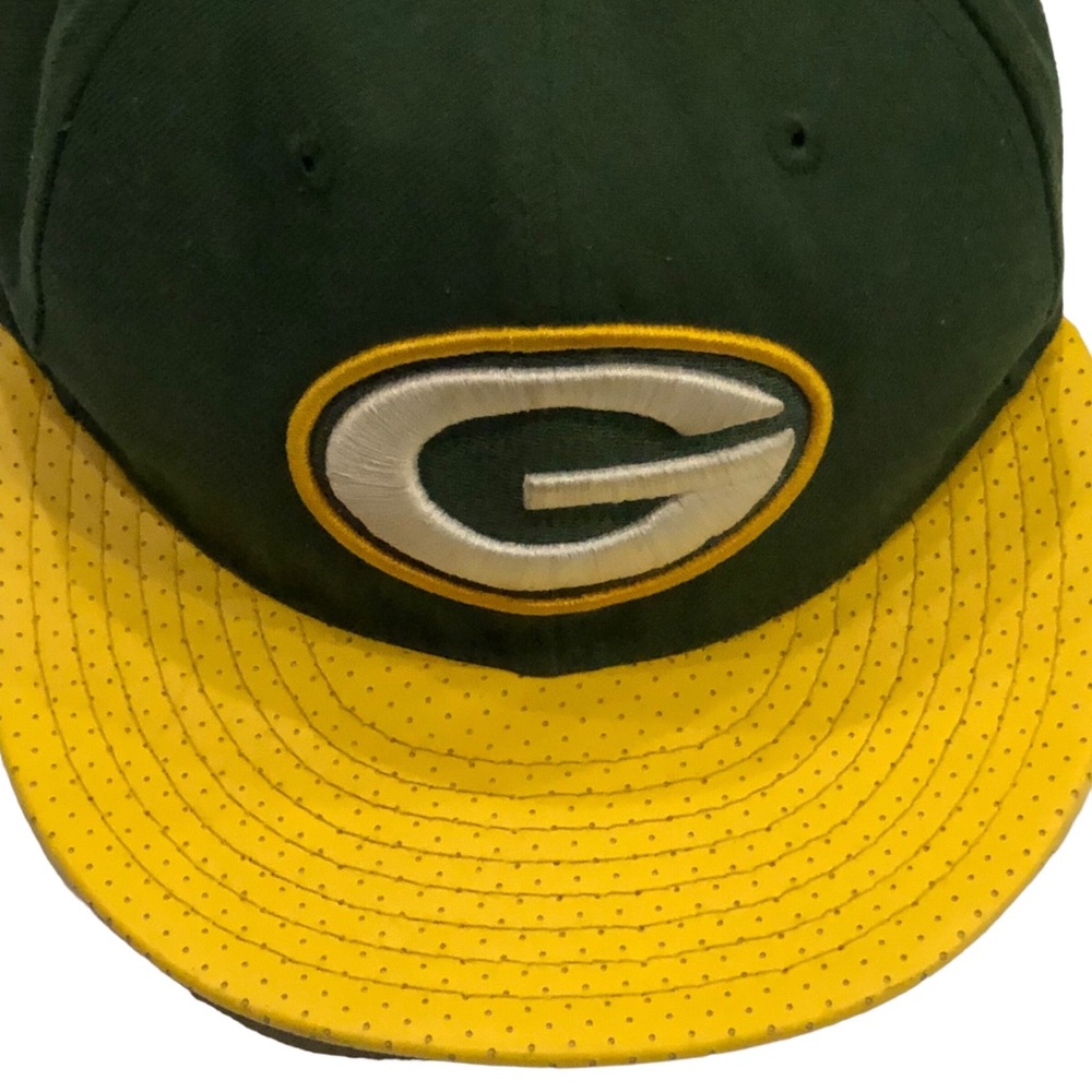 Unisex Small - Medium GreenBay Packers Cap / Hat Football Embroidered Logo